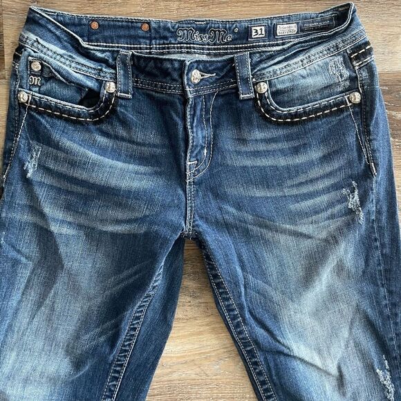 Miss Me Easy Crop Jeans Size 31 - Picture 2 of 10